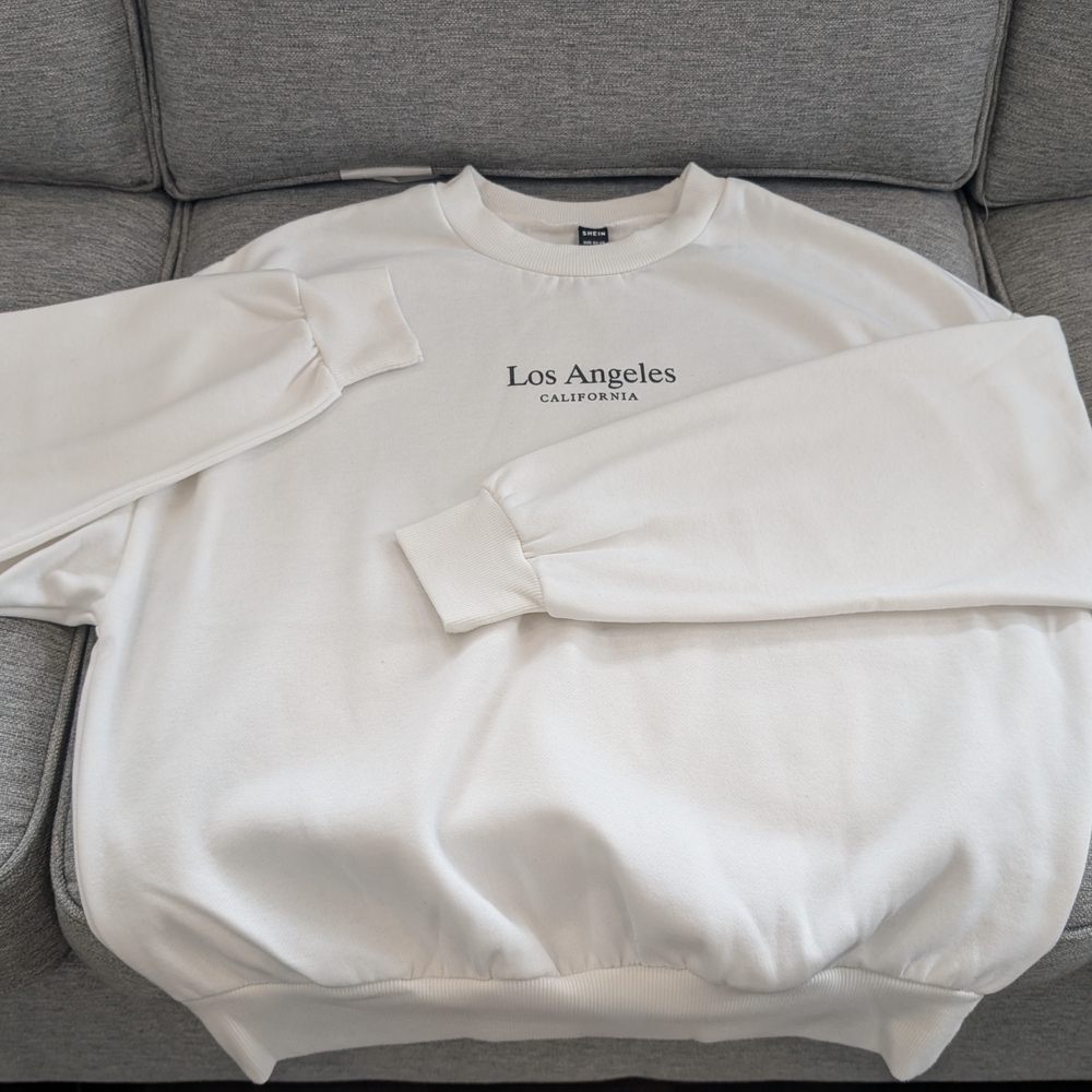 SHEIN White Crewneck Sweater with Los Angeles Print